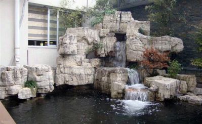 企业工厂青石石雕流水景观假山雕塑 