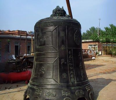 玻璃钢仿铜大型寺庙祈福吊钟雕塑 铜钟雕塑图片公园纯铜专业