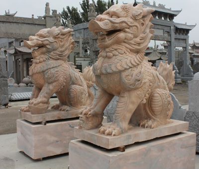 墓园景点摆放天然石材晚霞红麒麟石雕一对 麒麟雕塑价格花岗红色黄蜡