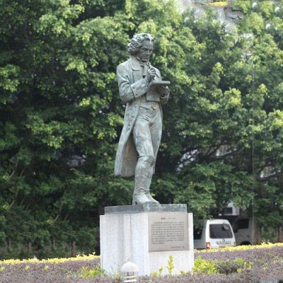 景区园林西方人物景观玻璃钢仿铜贝多芬雕塑 贝多芬雕塑石雕外国多芬网友