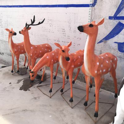 园林景观玻璃钢仿真动物景观梅花鹿雕塑 