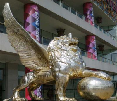商业广场摆放不锈钢西方飞狮景观雕塑 