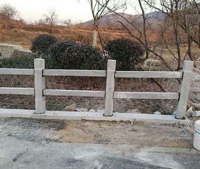 村庄河道石桥安装青石防护栏杆 