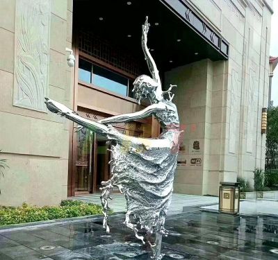 售楼部摆放不锈钢抽象舞蹈人物雕塑 