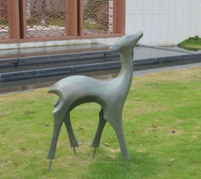 园林户外景观玻璃钢抽象动物景观装饰摆件小鹿雕塑 小鹿雕塑电话四平浮雕公司