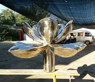 酒店广场水池摆放不锈钢镜面荷花雕塑 荷花雕塑鱼缸叶子形式静物