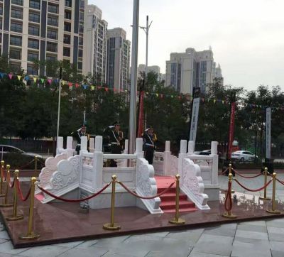 政府学校汉白玉浮雕石雕景观围栏护栏升旗台雕塑 旗台雕塑栏杆小品小型货源
