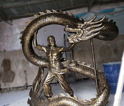 公园舞龙的人物玻璃钢仿铜雕塑 