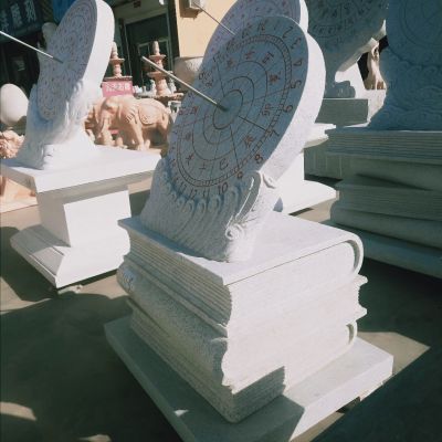 景点户外广场摆放花岗岩雕刻仿古日晷雕塑 日晷雕塑厂家精品风水学校
