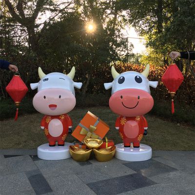 玻璃钢彩绘卡通动物景观小奶牛雕塑 奶牛雕塑广场造型图片摆件
