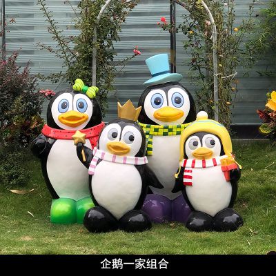 游乐园商场玻璃钢卡通企鹅雕塑 企鹅雕塑漫画门口教程化石