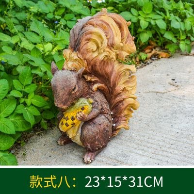 花园动物景观吃玉米的松鼠雕塑 松鼠雕塑摆件商场泥塑兔子