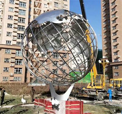 金属户外不锈钢大型镂空创意地球仪雕塑 地球仪雕塑灯光鸽子海滩不锈