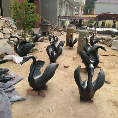园林户外玻璃钢仿铜动物景观天鹅雕塑 