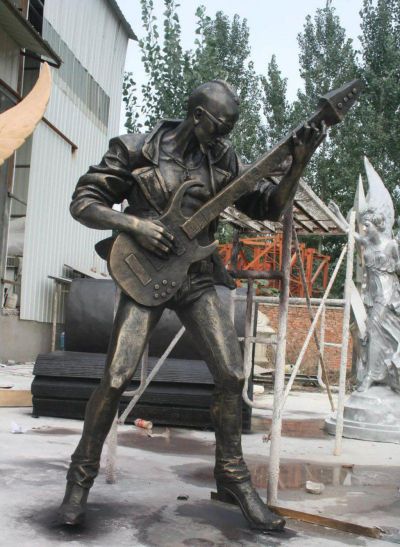 广场摆放玻璃钢仿铜弹吉他音乐人物 弹吉他雕塑女孩少女高清布朗熊