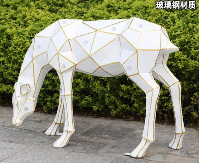 户外园林几何抽象玻璃钢鹿雕塑 