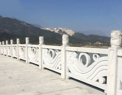 海边景观摆放海浪花纹栏板石雕 